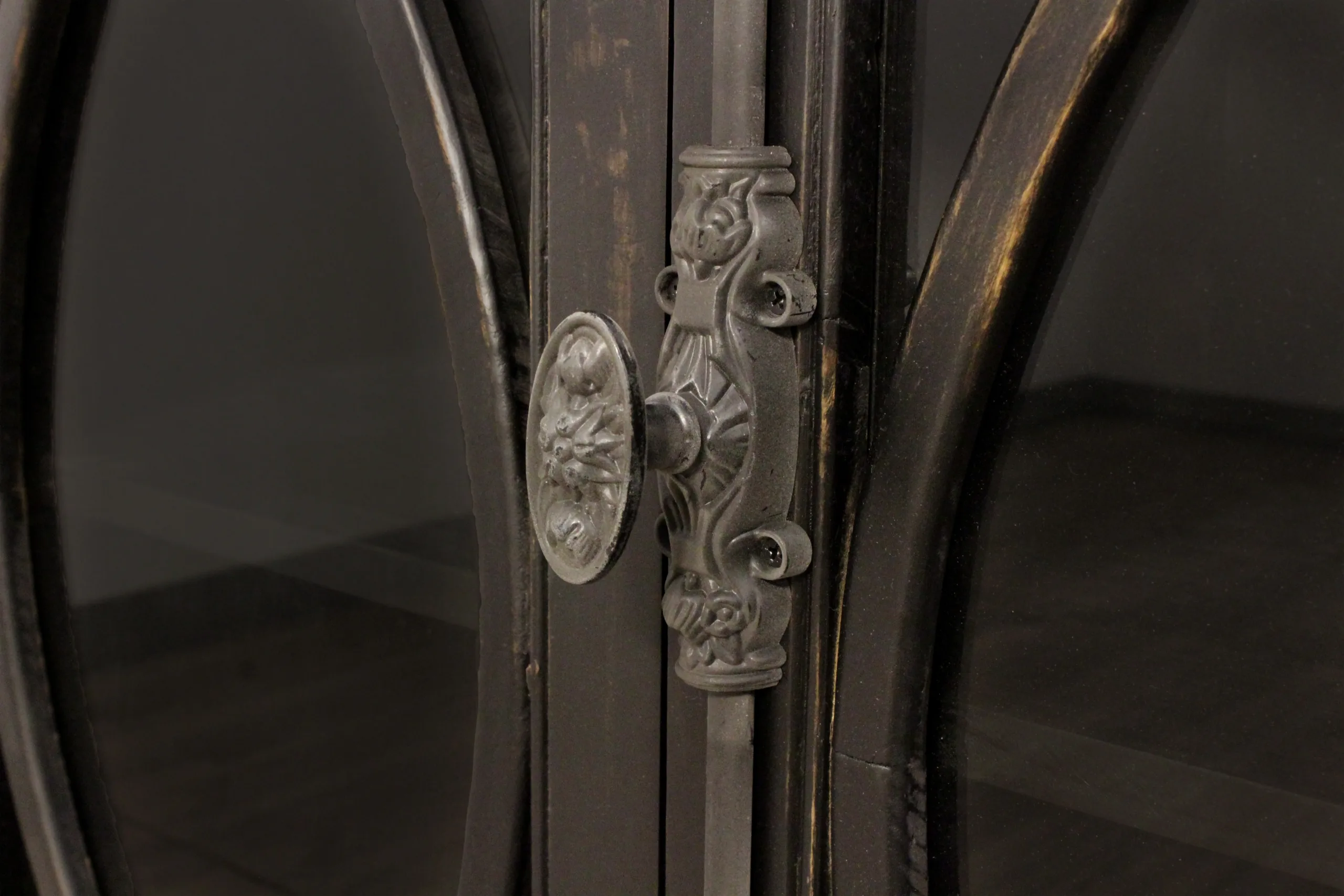 Alarie 6 Glass Door Sideboard - Image 8